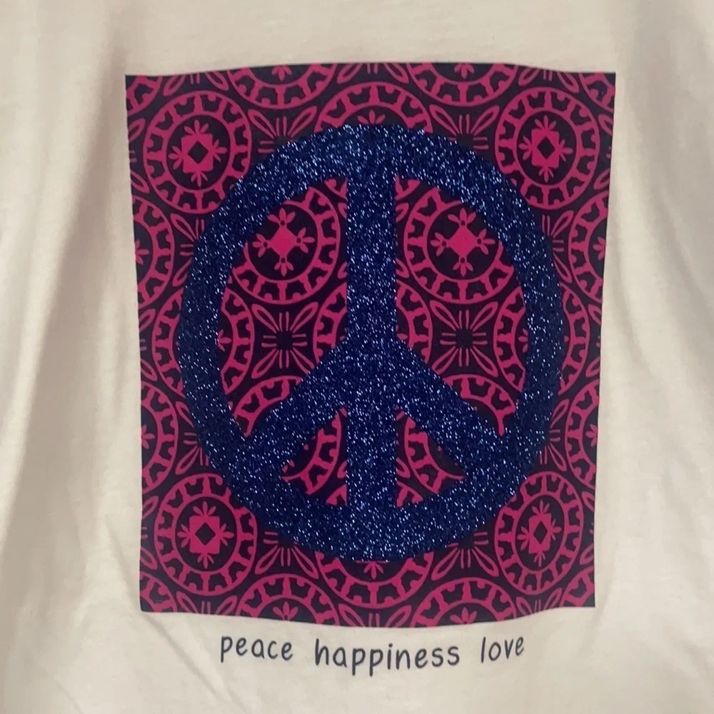 Girl's Large, Justice white graphic Tee, Peace happiness love, NWOT, Glitter